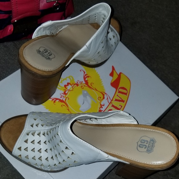 Mules - Picture 3 of 5